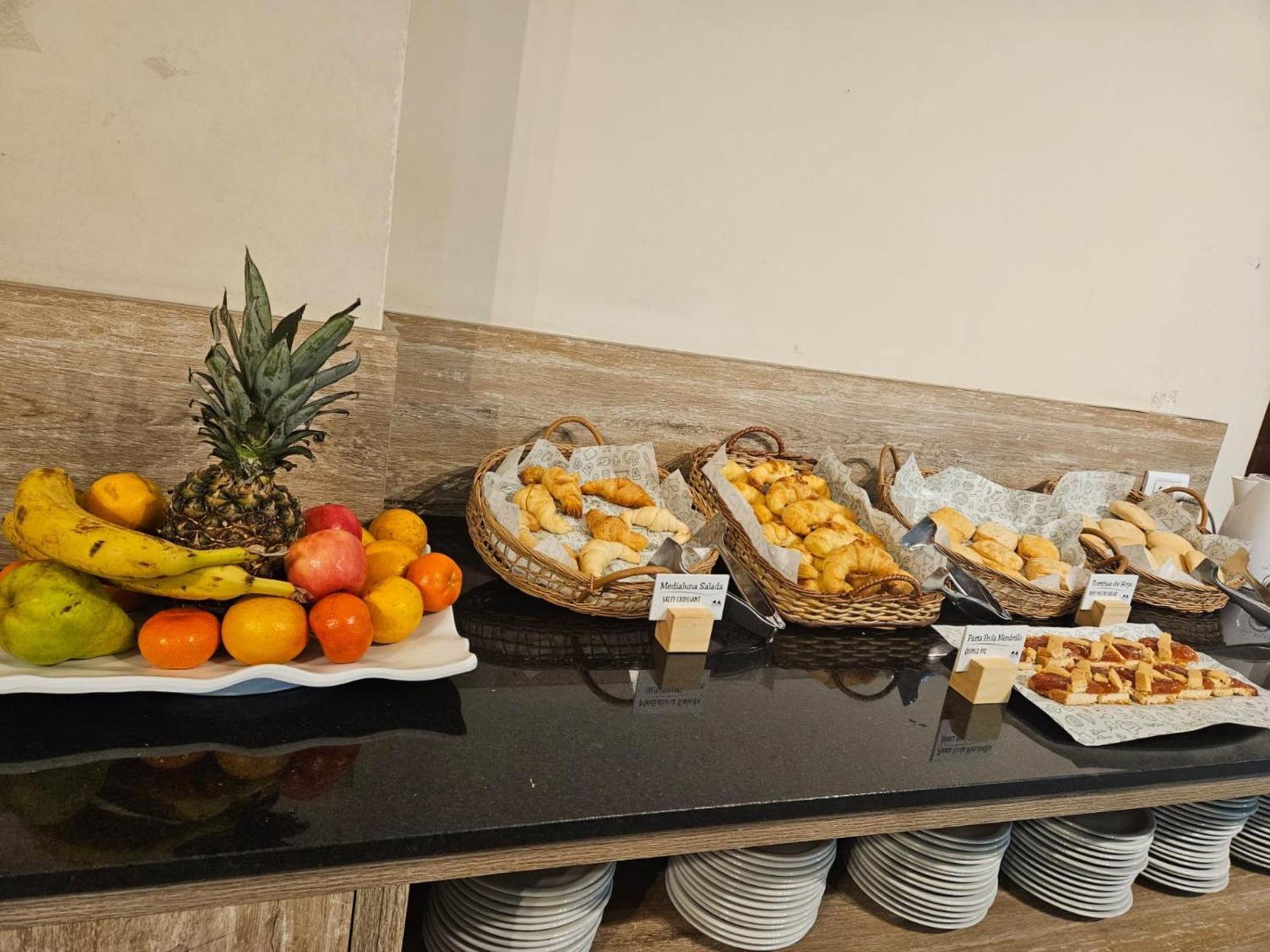 Dakar Hotel Μεντόζα Εξωτερικό φωτογραφία