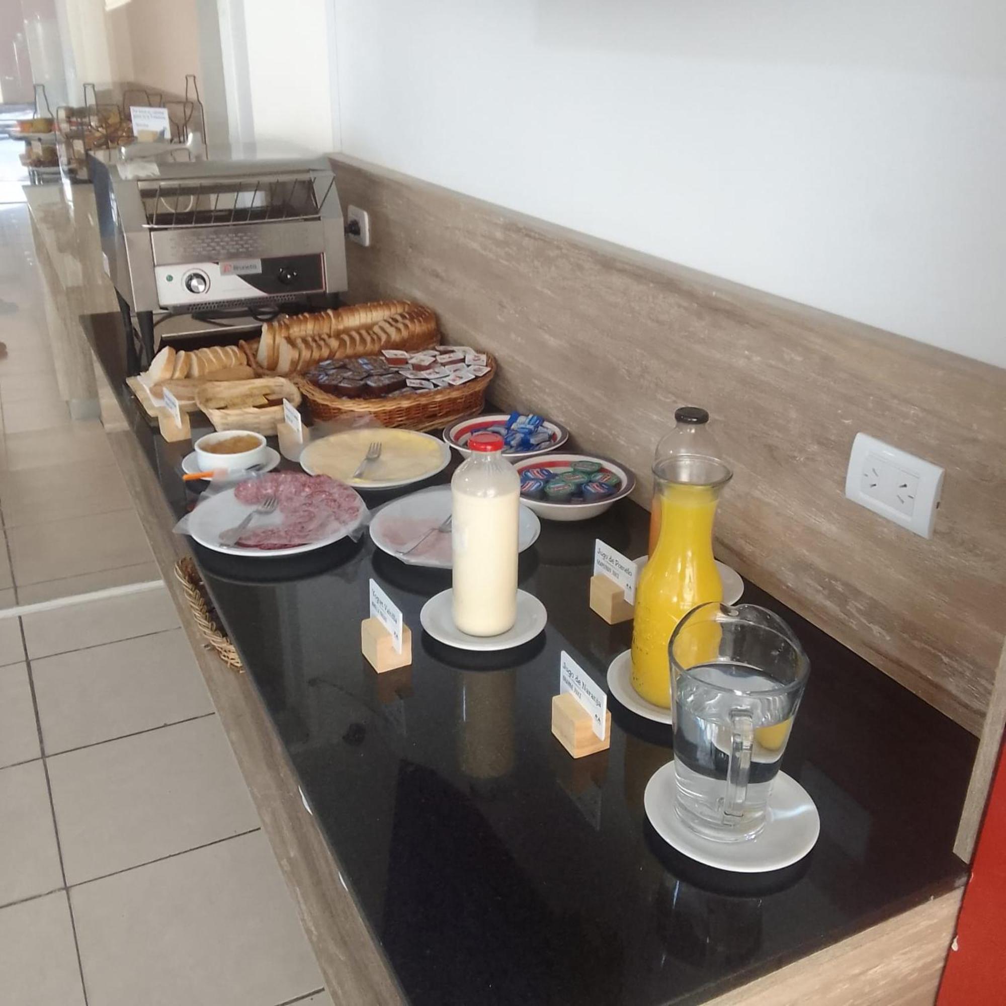 Dakar Hotel Μεντόζα Εξωτερικό φωτογραφία