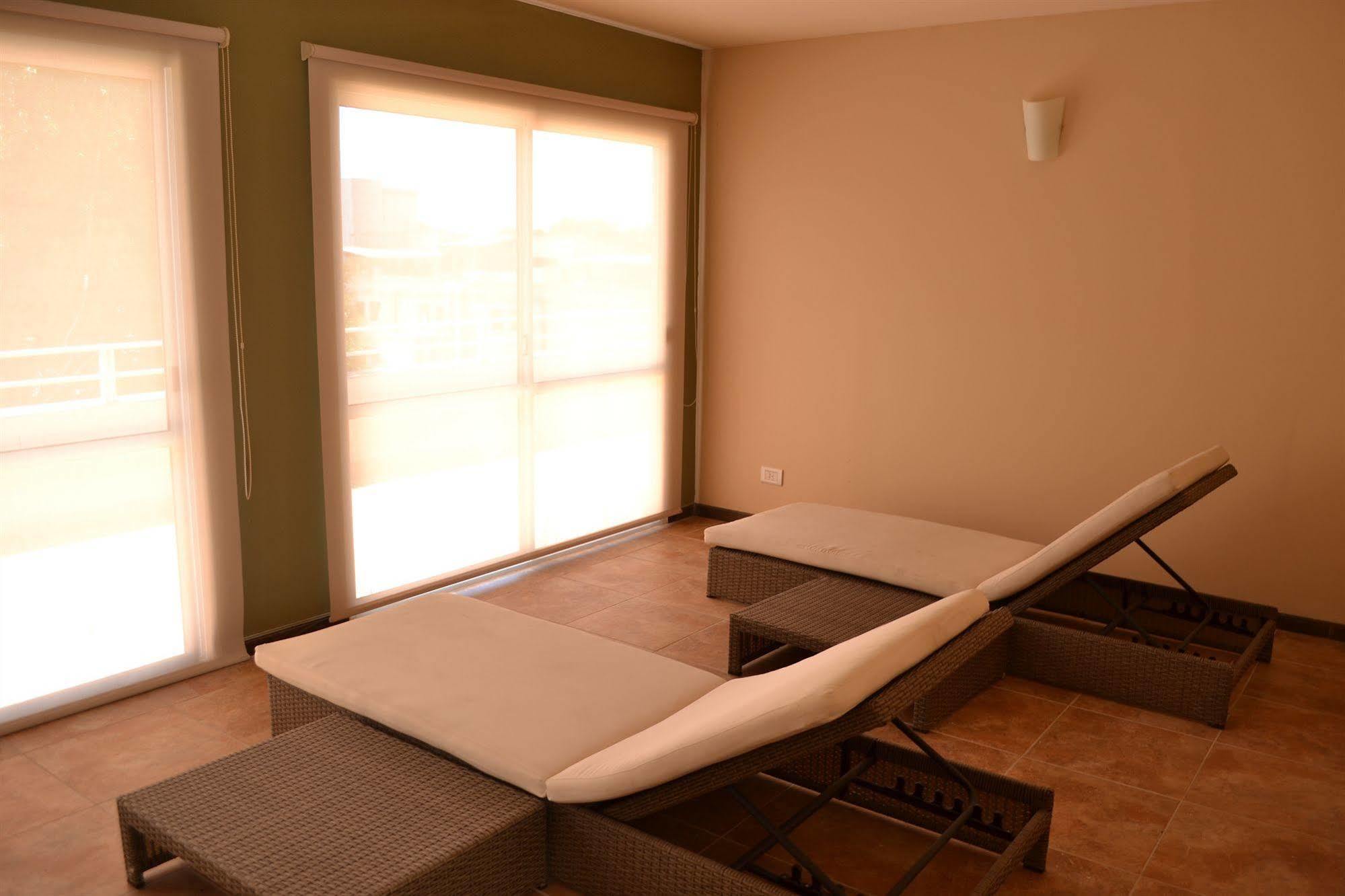 Dakar Hotel Μεντόζα Εξωτερικό φωτογραφία